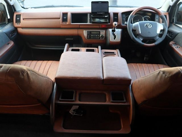 TOYOTA HIACE wagon 2014