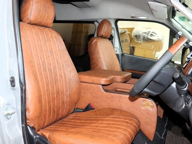 TOYOTA HIACE wagon 2014