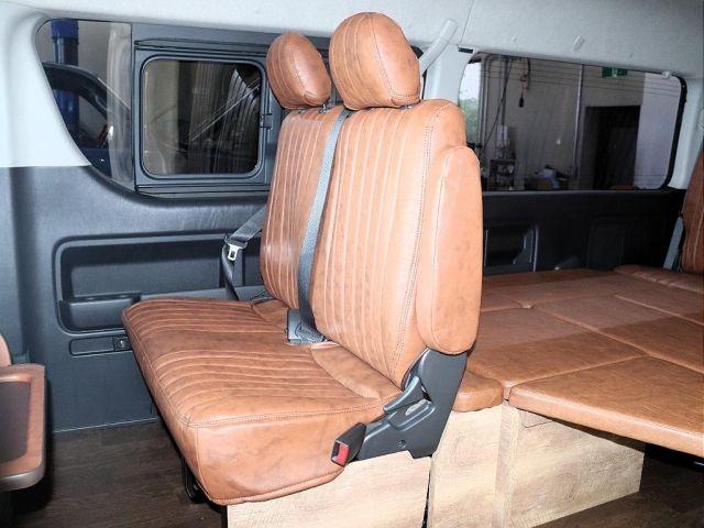 TOYOTA HIACE wagon 2014