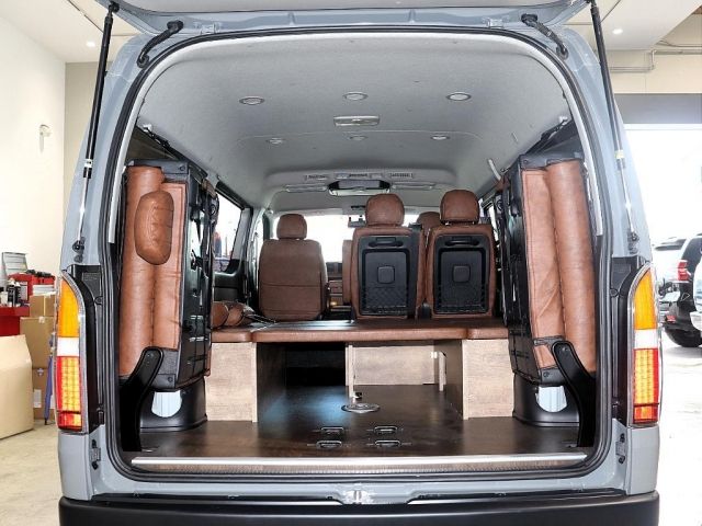TOYOTA HIACE wagon 2014