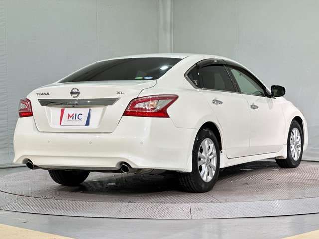 NISSAN TEANA 2015