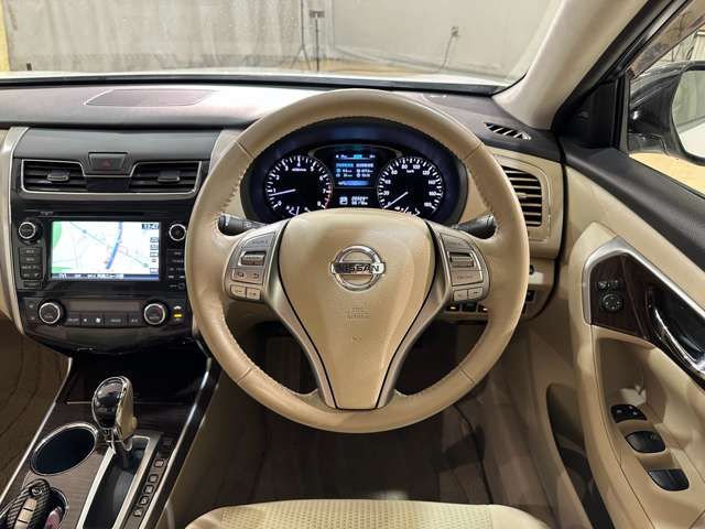 NISSAN TEANA 2015