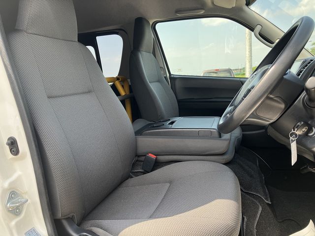 TOYOTA REGIUSACE van 4WD 2019