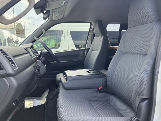 TOYOTA REGIUSACE van 4WD 2019