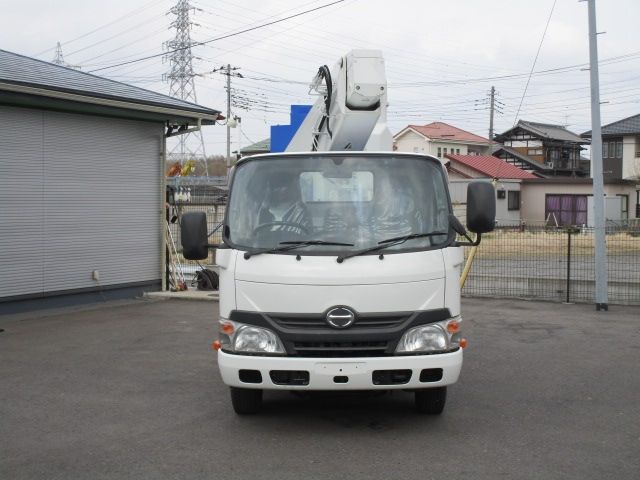 HINO DUTRO 2016