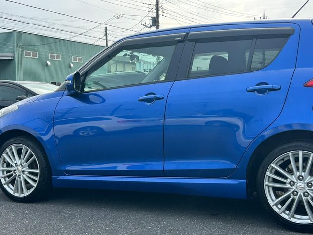 SUZUKI SWIFT 2015
