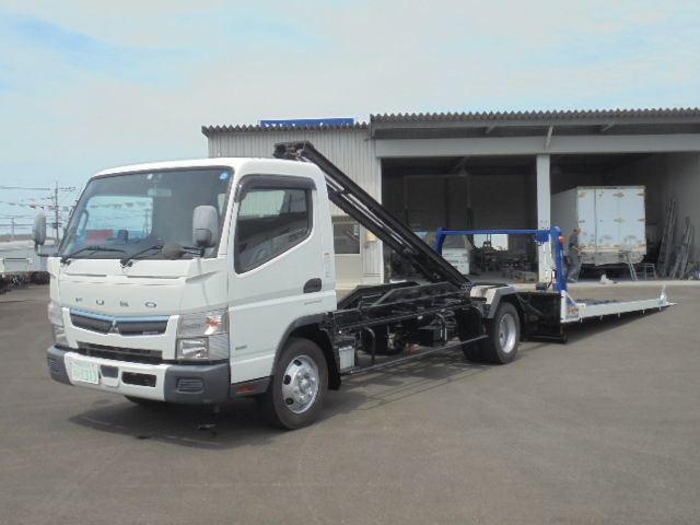 MITSUBISHI CANTER 2019