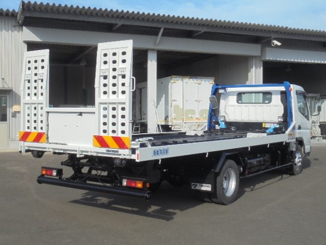 MITSUBISHI CANTER 2019