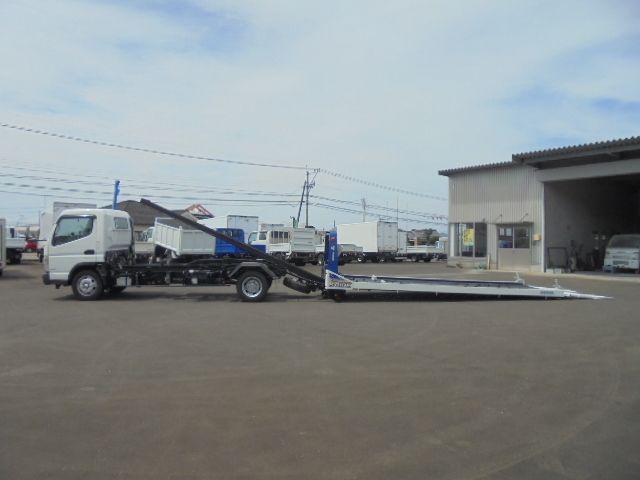 MITSUBISHI CANTER 2019