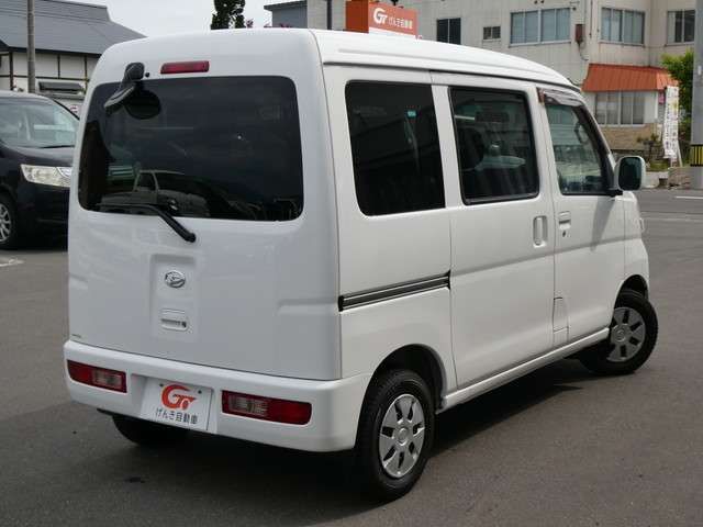 DAIHATSU HIJET CARGO 4WD 2013