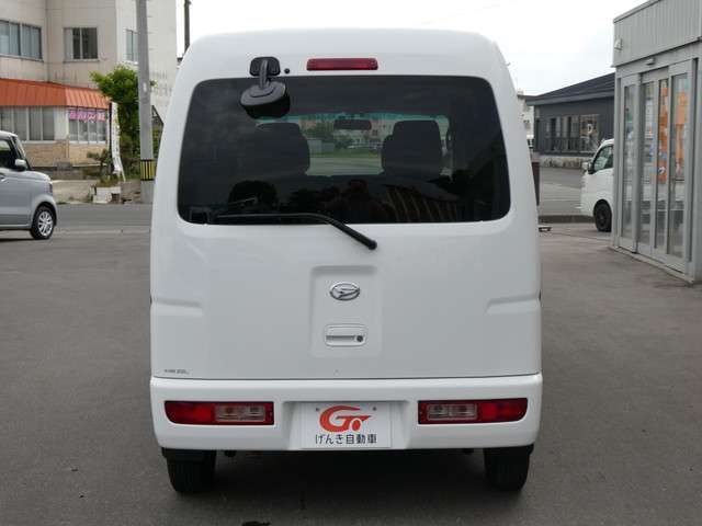 DAIHATSU HIJET CARGO 4WD 2013