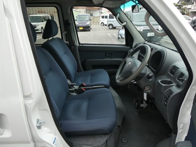 DAIHATSU HIJET CARGO 4WD 2013