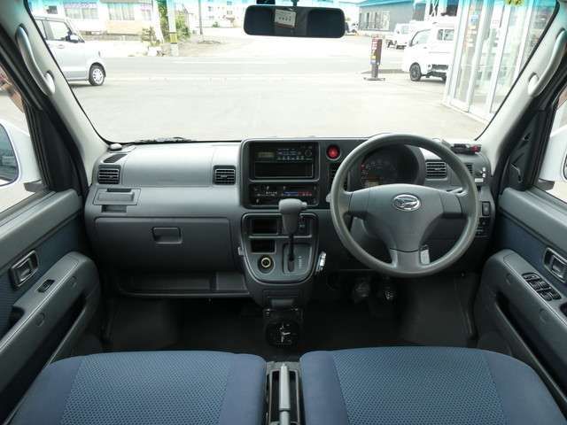 DAIHATSU HIJET CARGO 4WD 2013