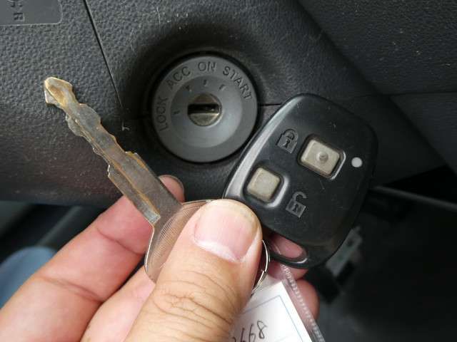 DAIHATSU HIJET CARGO 4WD 2013