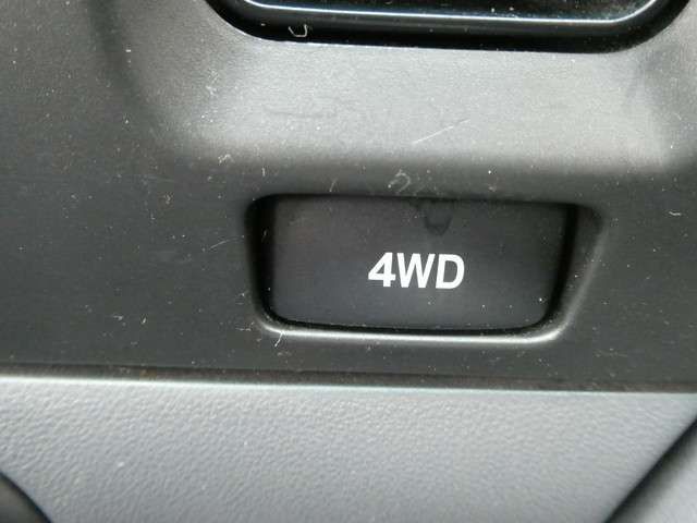 DAIHATSU HIJET CARGO 4WD 2013