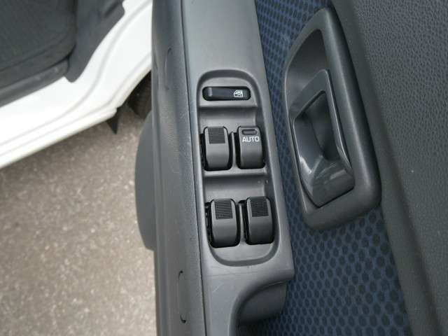 DAIHATSU HIJET CARGO 4WD 2013