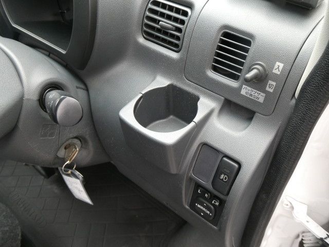 DAIHATSU HIJET CARGO 4WD 2013