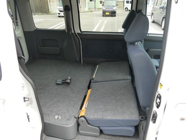 DAIHATSU HIJET CARGO 4WD 2013