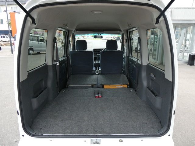 DAIHATSU HIJET CARGO 4WD 2013