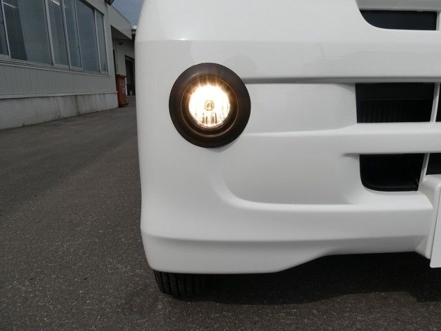 DAIHATSU HIJET CARGO 4WD 2013