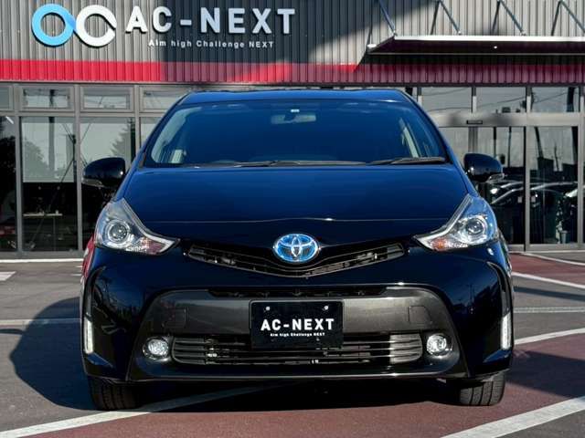 TOYOTA PRIUS Alpha 2015