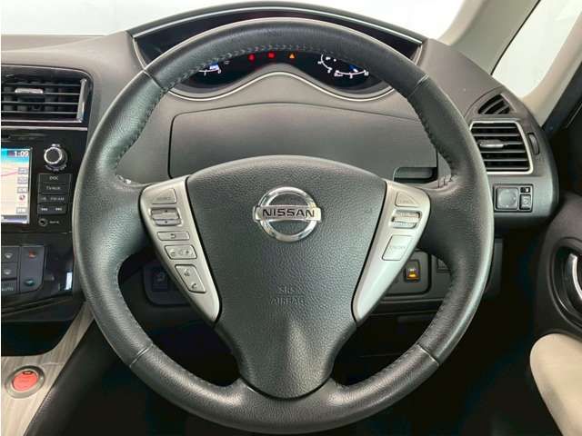 NISSAN SERENA  S-HYBRID 2014