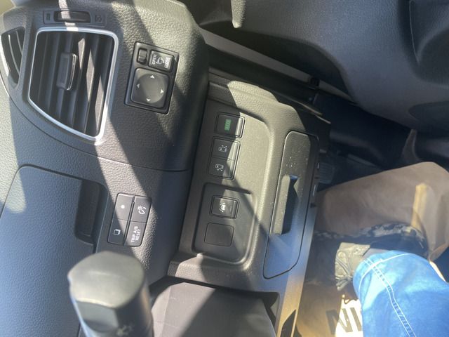 NISSAN SERENA  S-HYBRID 2016