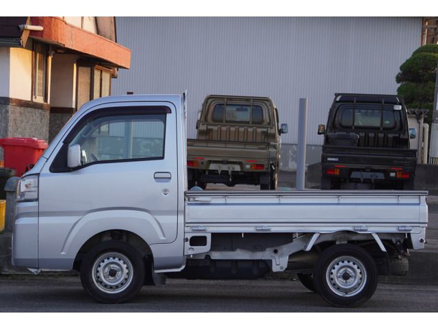 DAIHATSU HIJET truck 4WD 2016