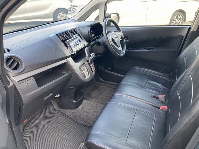 DAIHATSU MOVE CUSTOM 2013