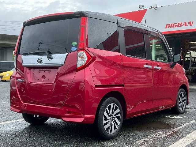TOYOTA ROOMY 2018