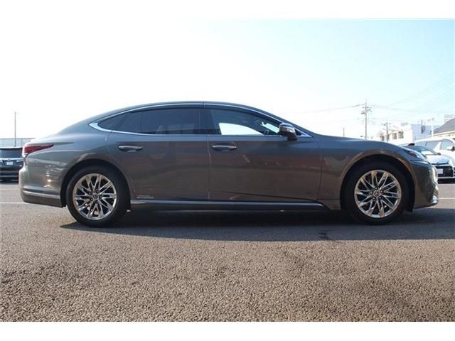 TOYOTA LEXUS LS500h 4WD 2018
