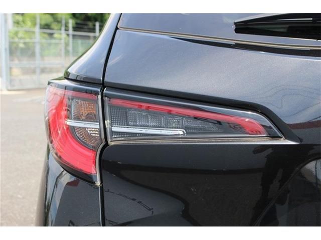 TOYOTA COROLLA TOURING HYBRID 2022