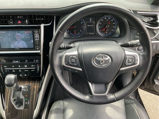 TOYOTA HARRIER 2WD 2015