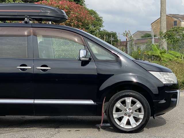 MITSUBISHI DELICA D:5 4WD 2009