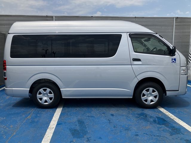 TOYOTA HIACE van 4WD 2020