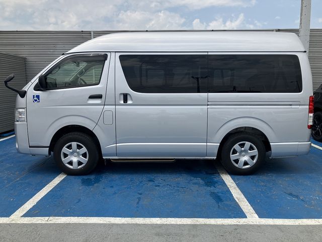 TOYOTA HIACE van 4WD 2020