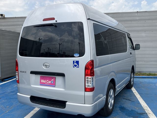 TOYOTA HIACE van 4WD 2020