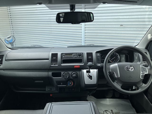 TOYOTA HIACE van 4WD 2020