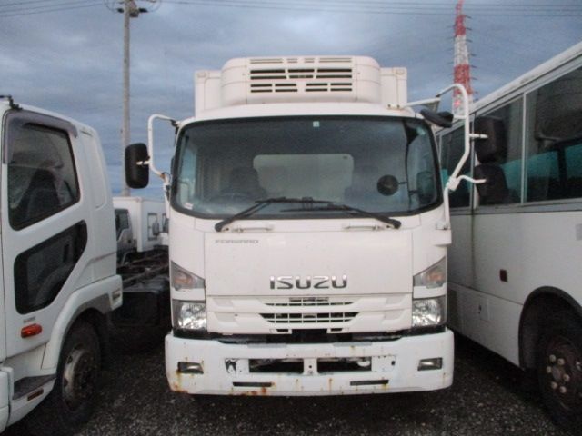 ISUZU FORWARD 2016