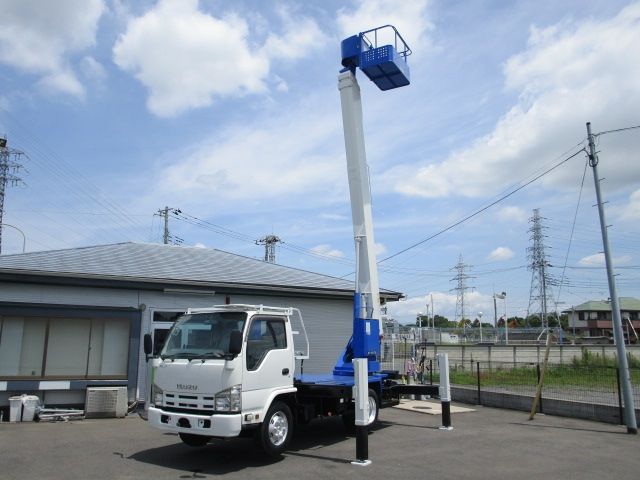 ISUZU ELF 2012