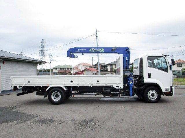 ISUZU FORWARD 2015