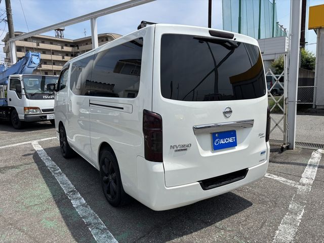 NISSAN NV350 CARAVAN 4WD 2014