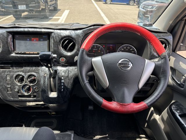 NISSAN NV350 CARAVAN 4WD 2014