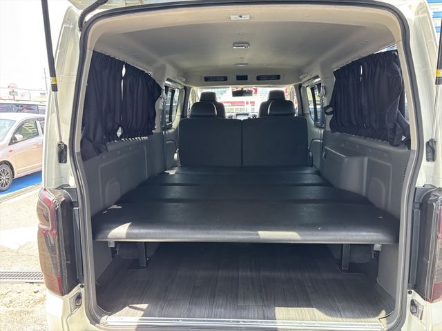 NISSAN NV350 CARAVAN 4WD 2014