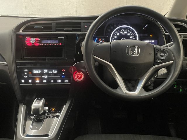 HONDA SHUTTLE HYBRID 2021