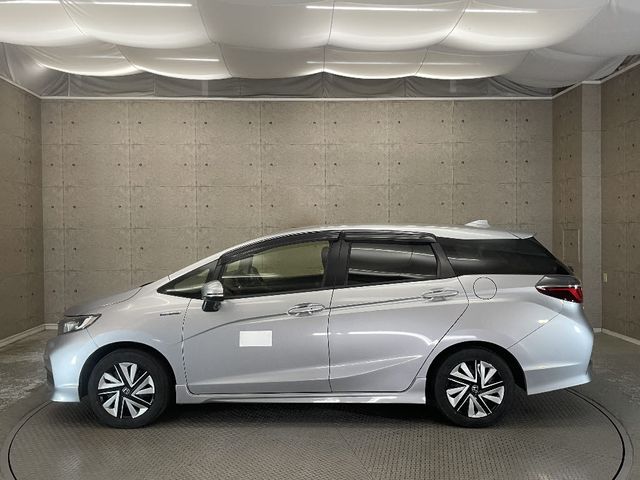 HONDA SHUTTLE HYBRID 2021