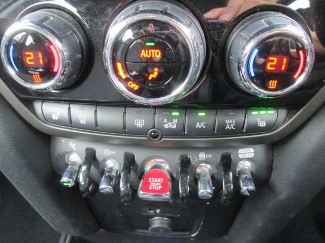 BMW MINI COOPER D CROSSOVER 2022