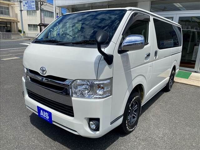 TOYOTA REGIUSACE van 4WD 2015