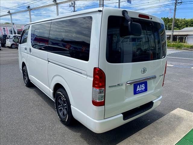 TOYOTA REGIUSACE van 4WD 2015