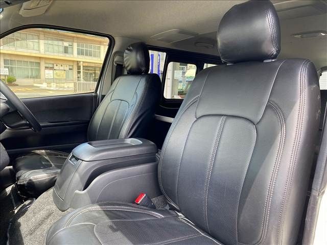 TOYOTA REGIUSACE van 4WD 2015